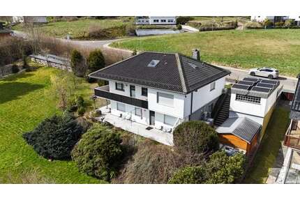 Haus zum Kaufen in Hellenthal 585.000,00 € 236 m²