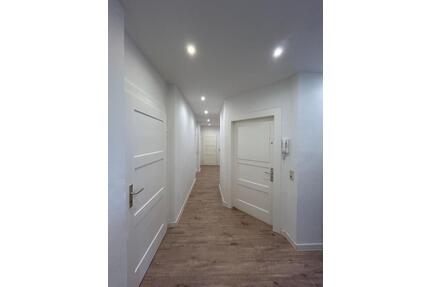 HIER STAUNT JEDER! ZENTRALER FAMILIENTRAUM - 5 Zimmer, 2 Bäder, EBK & viel Licht - Chemnitz Bernsdorf