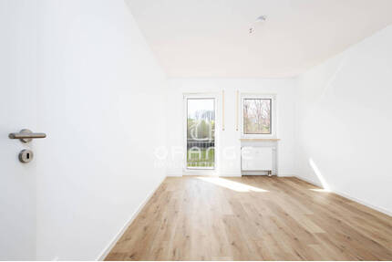 ***Sanierte 3 Zi. Wohnung mit Einbauküche*** - Lappersdorf Oppersdorf