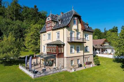 Haus zum Kaufen in Feldkirchen-Westerham 3.980.000,00 € 400 m²