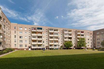 Wohnung zum Mieten in Leipzig 323,60 € 48.42 m²