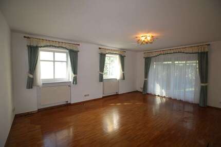 Wohnung zum Kaufen in Ortenburg Kamm 210.000,00 € 93 m² - Ortenburg / Kamm