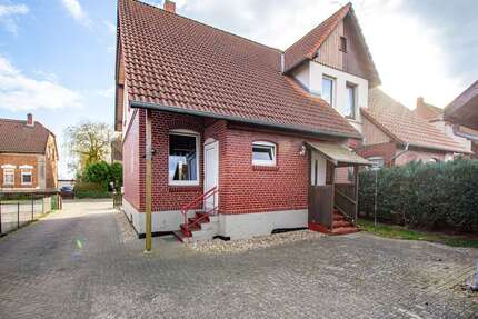 Haus zum Kaufen in Wustrow (Wendland) 120.000,00 € 138 m²