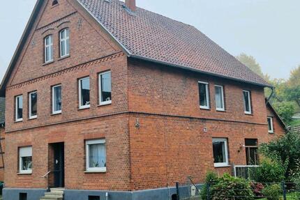 Zweifamilienhaus in Kalletal - 259.000,00&nbsp;EUR Kaufpreis, ca.&nbsp; 176,00&nbsp;m&sup2; in Kalletal (PLZ: 32689)