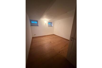 Mietwohnung - 880,00&nbsp;EUR Kaltmiete, ca.&nbsp; 80,00&nbsp;m&sup2; in Irsch (PLZ: 54451)