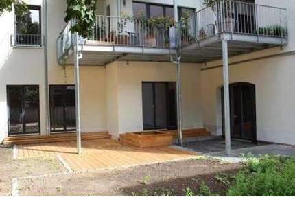 Wohnung zum Mieten in Leipzig 2.332,00 € 212 m²