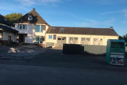 Mehrfamilenhaus mitt Halle - 430.000,00&nbsp;EUR Kaufpreis, ca.&nbsp; 200,00&nbsp;m&sup2; in Unna (PLZ: 59427) Hemmerde