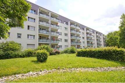 Wohnung zum Mieten in Halle (Saale) 328,00 € 50.49 m²