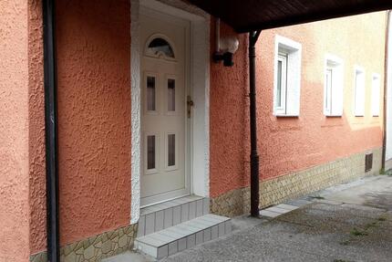 Einfamilienhaus mit Garten und Garage in Hom.-Erbach zu vermieten - Homburg