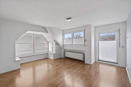 Wohnen am KLINIKUM - DG Wohnung incl. Tiefgaragenstellplatz & Balkon (Provisionsfrei) - Leer (Ostfriesland)