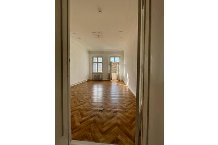 Sonnige Altbauwohnung zur individuellen Gestaltung, 63 qm - Berlin Mitte