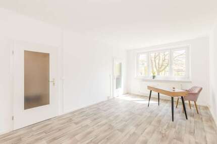 Wohnung zum Mieten in Chemnitz 253,39 € 46.07 m²