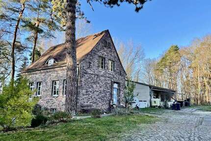 Haus zum Kaufen in Gültz Seltz 699.000,00 € 1099.06 m² - Gültz / Seltz