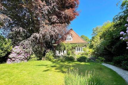 Stilvolles Rotklinker Einfamilienhaus im beliebten Stadtteil Hamburg – Hochkamp