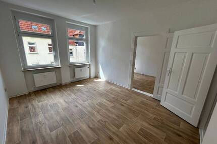 Frisch renovierte 2-Zimmer-Wohnung mit Balkon! - Magdeburg Sudenburg