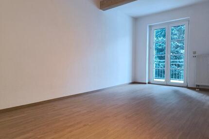 **Frisch renoviert, TOP Grundriss, Balkon, zentrumsnah!** - Dresden Cotta