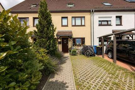 Haus zum Kaufen in Hoppegarten 300.000,00 € 99.98 m²