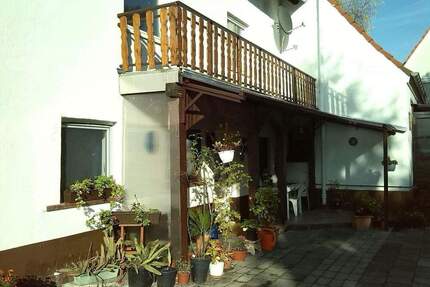 Freistehendes Haus mit großen Grundstück in Jockgrim