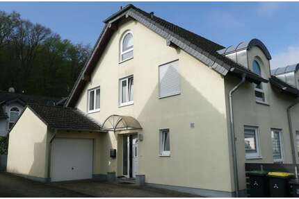 Haus zum Mieten in Hennef 1.410,00 € 121 m²