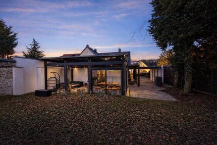 Modernisierte Doppelhaushälfte 180 m² Wohnfläche, großer Garten, 2023 vollständig saniert - Leipzig Mockau-Nord