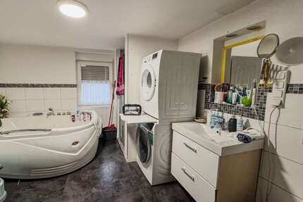 Haus zum Kaufen in Reinheim 450.000,00 € 195 m²