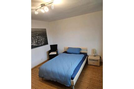 Einzelzimmer in WG - 450,00&nbsp;EUR Kaltmiete, ca.&nbsp; 110,00&nbsp;m&sup2; in Fulda (PLZ: 36037)