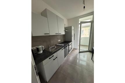 3-Zi.-Wohnung in Stuttgart-Untertürkheim.Auch als WG.