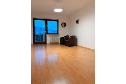 2-Zimmer-Wohnung mit Küche, großem Balkon & Stellplatz - Berchtesgaden
