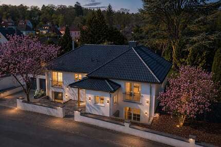 Haus zum Kaufen in Bad Nauheim 1.690.000,00 € 200 m²