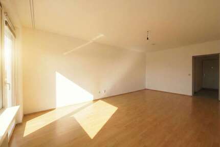 Wohnung zum Kaufen in Saarbrücken 179.000,00 € 84 m²