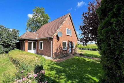 Attraktive Ortsrandlage: Charmanter Rotkliner wartet auf Revitalisierung... (oder realisieren Sie hier Ihren Neubau unter Reet) - Risum-Lindholm Maasbüll