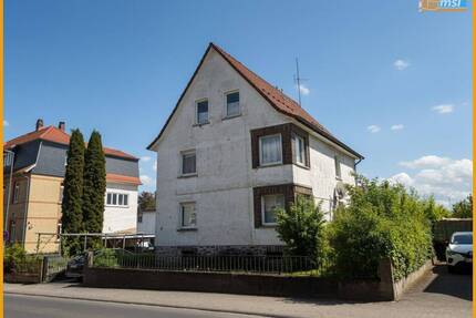 ZENTRALES ZWEIFAMILIENHAUS MIT AUSBAURESERVE! KEINE KÄUFERPROVISION! - Alsfeld