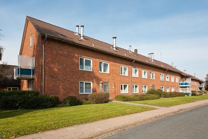 3-Zimmer-Wohnung mit Balkon - 521,00&nbsp;EUR Kaltmiete, ca.&nbsp; 68,93&nbsp;m&sup2; in Heide (PLZ: 25746)