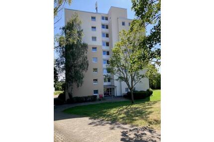 Gut geschnittene Familienwohnung wird für Sie modernisiert! - Friedrichsdorf