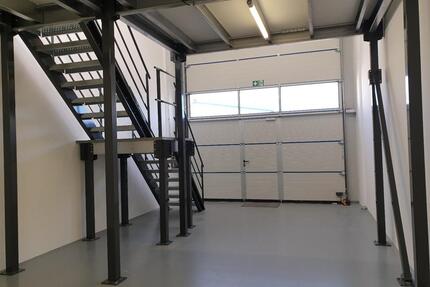 51m² - 155m² Hallenflächen beheizt, ebenerdig 247 andienbar, kameraüberwacht - Neuenhagen bei Berlin