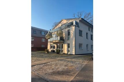 3-Raum-Wohnung mit Einbauküche - 875,00&nbsp;EUR Kaltmiete, ca.&nbsp; 69,48&nbsp;m&sup2; in Waren (Müritz) (PLZ: 17192)