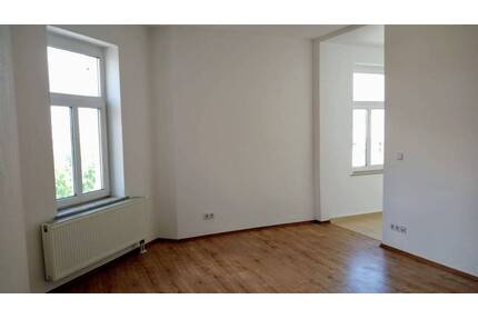 Günstige und vermietete 2-Zimmer mit Laminat, Aufzug und Eckwanne in guter Lage! - Chemnitz Gablenz
