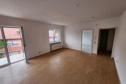 helle 4-Zimmer-Wohnung mit Balkon in Bosen - Nohfelden