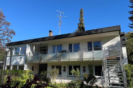 Helle 5-Zimmer-Wohnung über 2 Etagen mit großem Garten & Balkon - Böbingen an der Rems