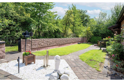 Exklusive 4,5-Zimmer Garten-Residenz (159 m²) mit Kamin, Granit & - Grasellenbach