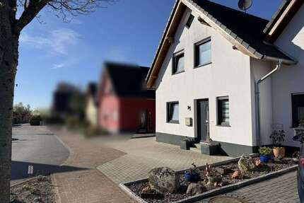 Haus zum Kaufen in Dissen 350.000,00 € 112.81 m²