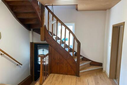 Haus in Udenhausen - 1.450,00&nbsp;EUR Kaltmiete, ca.&nbsp; 240,00&nbsp;m&sup2; in Grebenstein (PLZ: 34393)