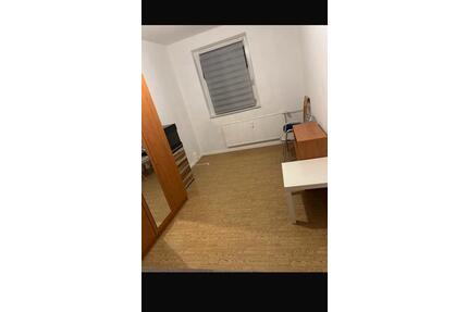 A Room in a Shared Apartment - 600,00&nbsp;EUR Kaltmiete, ca.&nbsp; 43,00&nbsp;m&sup2; in Berlin (PLZ: 12627) Marzahn-Hellersdorf