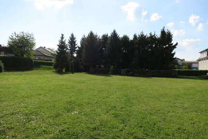 Grundstück zu verkaufen in Ebersdorf bei Coburg 200.000,00 € 2100 m²