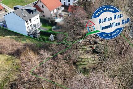 DIETZ: Junges Familienhaus mit 837 m² großen, idyllischen Waldgrundstück in Laufach!