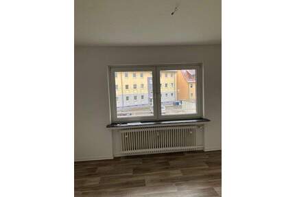 Erstbezug nach Renovierung! 3-Zimmer Wohnung im 2. Obergeschoss mit Balkon und Tageslichtbad - Seesen