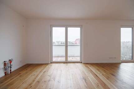 Wohnung zum Mieten in Leipzig 1.957,14 € 108.73 m²