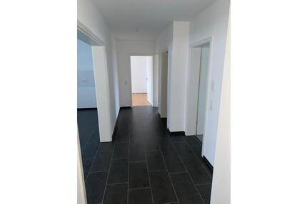 WOHNUNG zu vermieten - 1.150,00&nbsp;EUR Kaltmiete, ca.&nbsp; 94,00&nbsp;m&sup2; in Laupheim (PLZ: 88471)