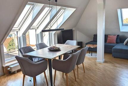 Lichtdurchflutete Dachgeschosswohnung in Jugendstilvilla - Stuttgart Luginsland