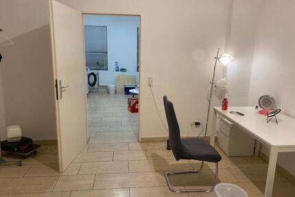 *only woman* An apartment in Duisburg